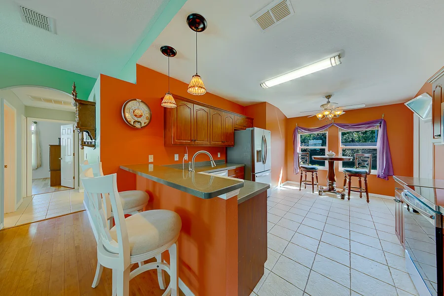 Real estate photography — 10036 Brookdale Drive, New Port Richey, Florida, 34655 | 4D Productions