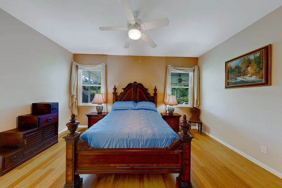 Real estate photography — 10036 Brookdale Drive, New Port Richey, Florida, 34655 | 4D Productions