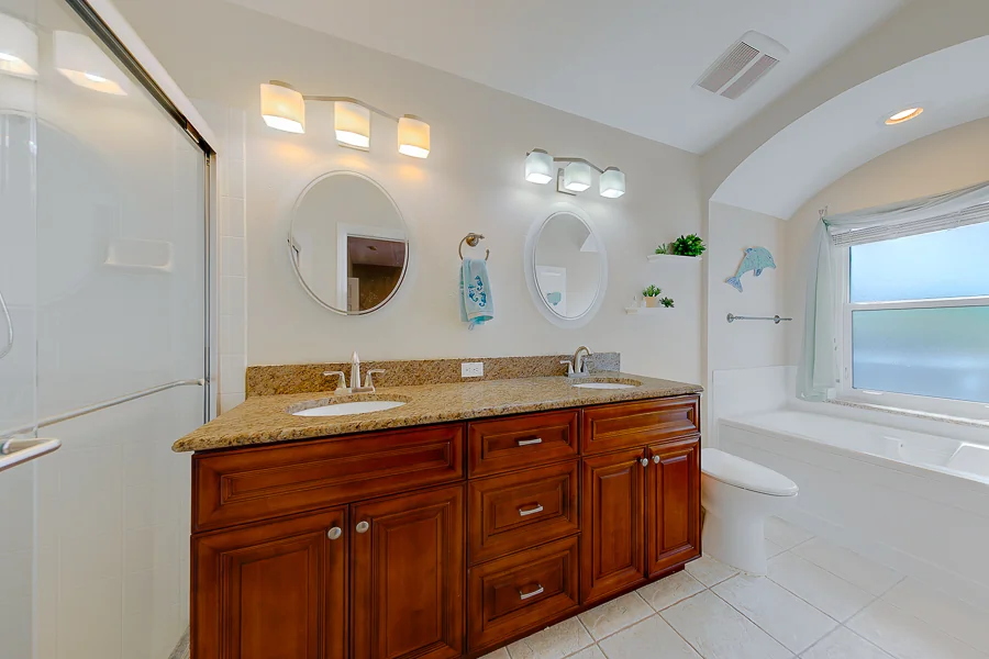 Real estate photography — 10036 Brookdale Drive, New Port Richey, Florida, 34655 | 4D Productions