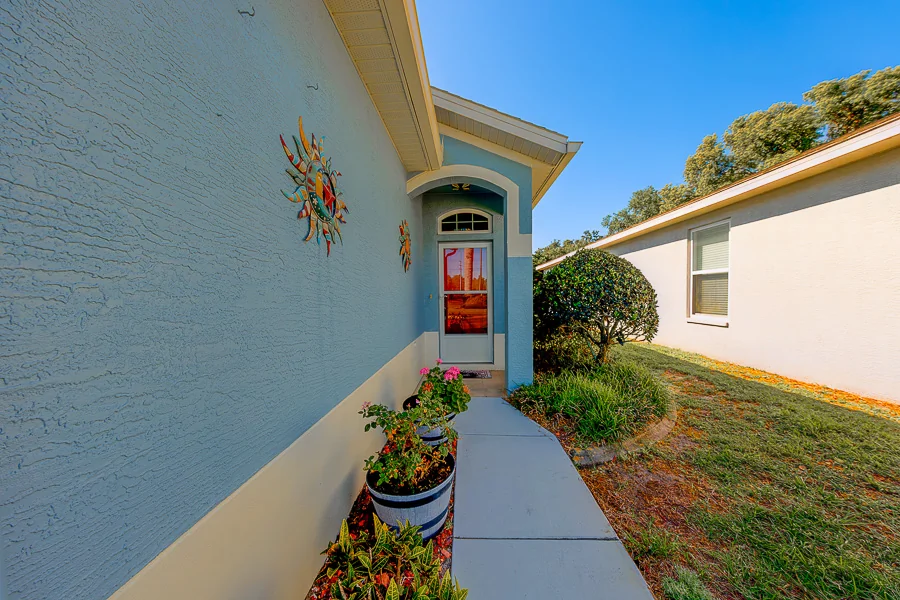 Real estate photography — 10036 Brookdale Drive, New Port Richey, Florida, 34655 | 4D Productions