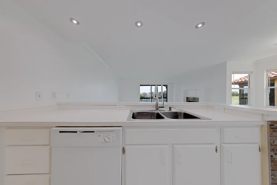 Real estate photography — 2400 Feather Sound Drive, Clearwater, Florida, 33762 | 4D Productions