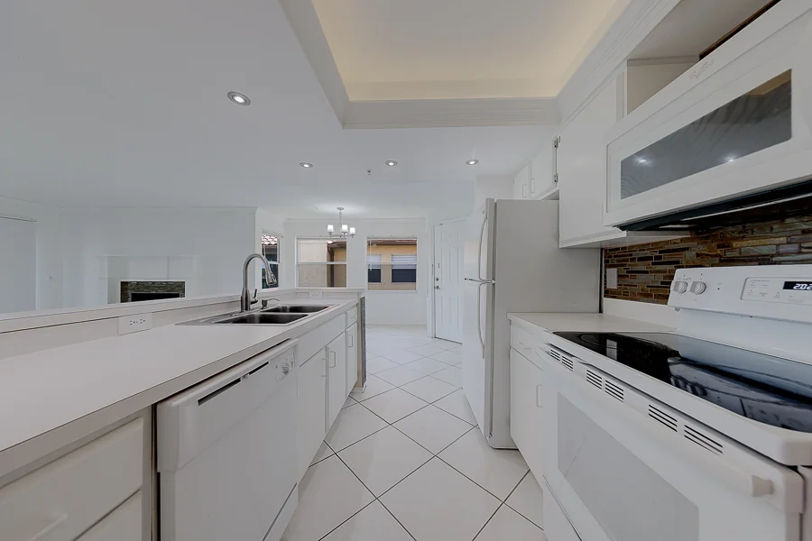 Real estate photography — 2400 Feather Sound Drive, Clearwater, Florida, 33762 | 4D Productions