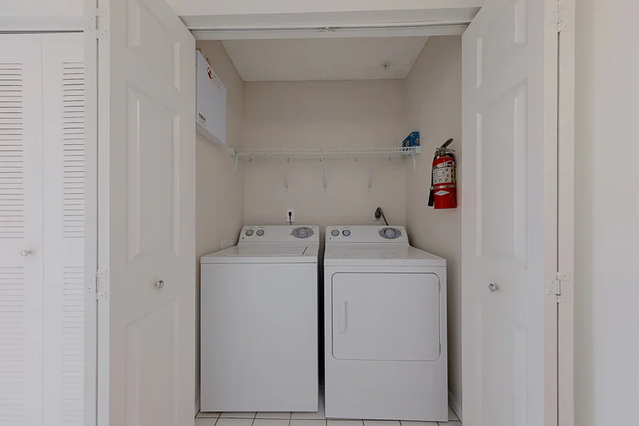 Real estate photography — 2400 Feather Sound Drive, Clearwater, Florida, 33762 | 4D Productions
