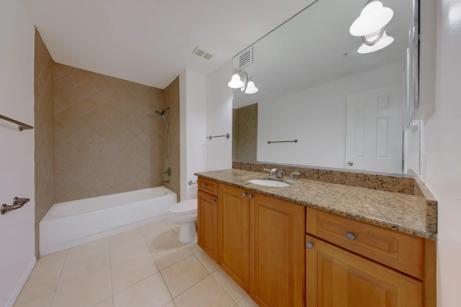 Real estate photography — 2400 Feather Sound Drive, Clearwater, Florida, 33762 | 4D Productions