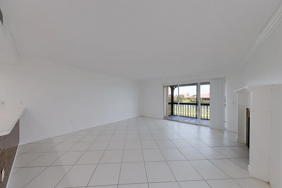 Real estate photography — 2400 Feather Sound Drive, Clearwater, Florida, 33762 | 4D Productions