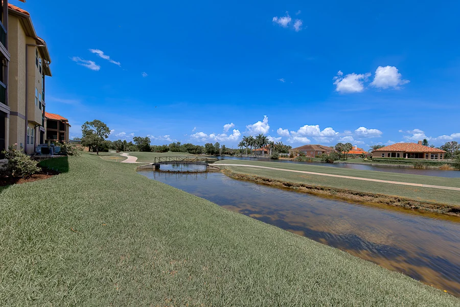 Real estate photography — 2400 Feather Sound Drive, Clearwater, Florida, 33762 | 4D Productions