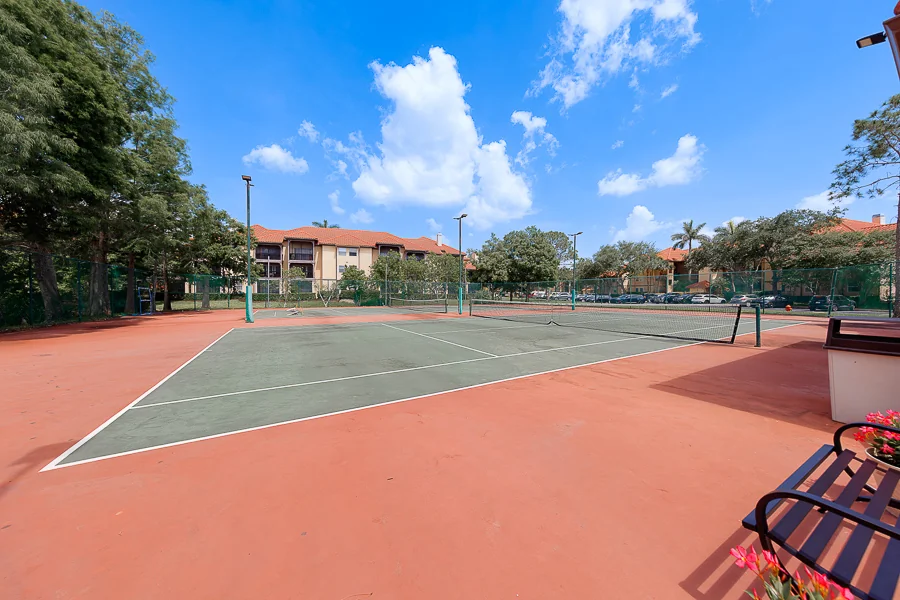 Real estate photography — 2400 Feather Sound Drive, Clearwater, Florida, 33762 | 4D Productions