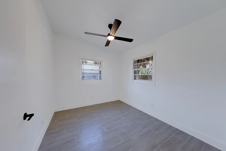 Real estate photography — 2534 Irving Avenue South, St. Petersburg, Florida, 33712 | 4D Productions