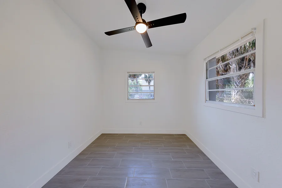 Real estate photography — 2534 Irving Avenue South, St. Petersburg, Florida, 33712 | 4D Productions