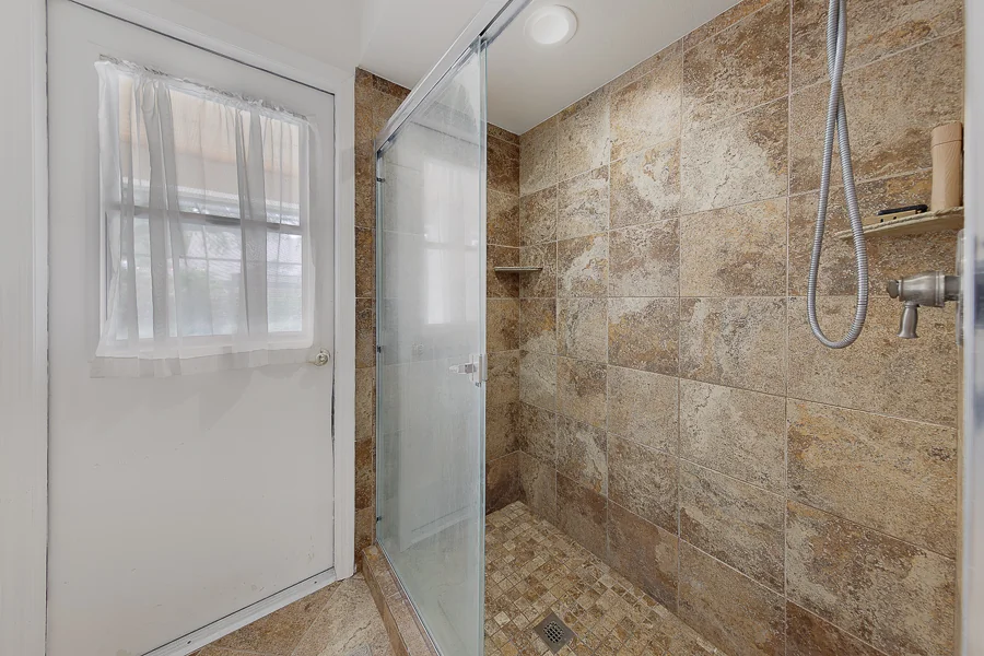 Real estate photography — 276 Sheffield Circle West, Palm Harbor, Florida, 34683 | 4D Productions