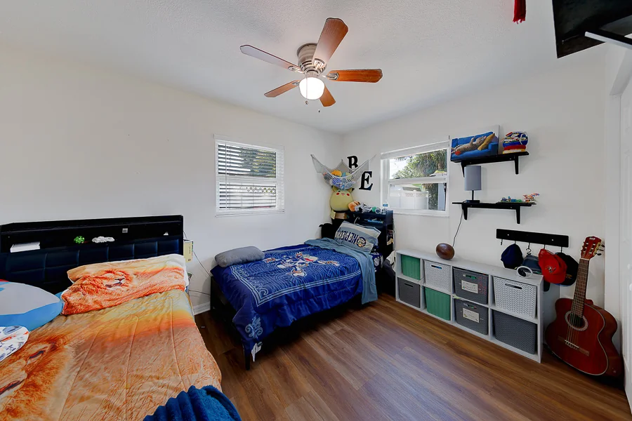 Real estate photography — 3162 Huntington Drive, Largo, Florida, 33771 | 4D Productions