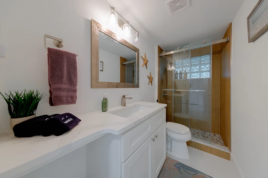 Real estate photography — 326 176th Avenue Circle, Redington Shores, Florida, 33708 | 4D Productions