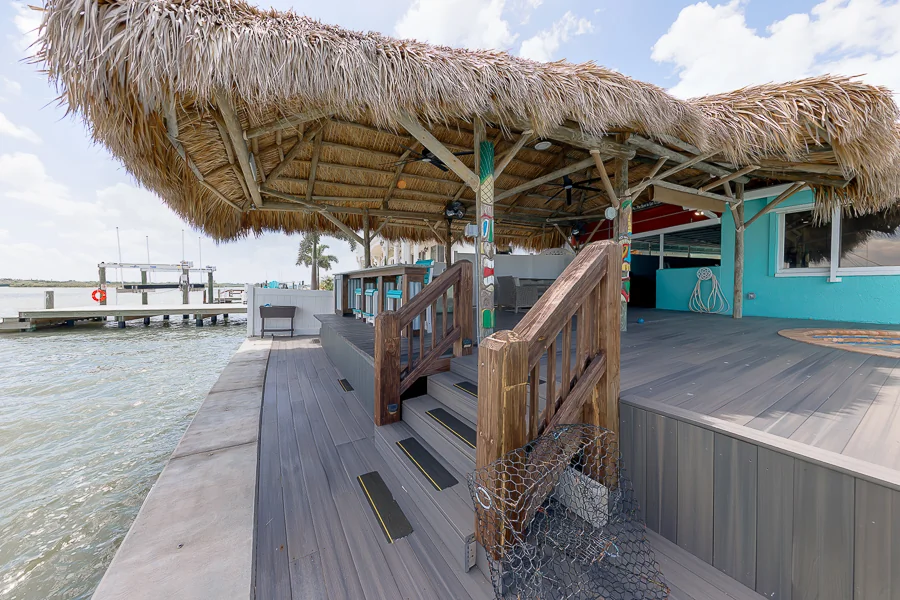 Real estate photography — 326 176th Avenue Circle, Redington Shores, Florida, 33708 | 4D Productions