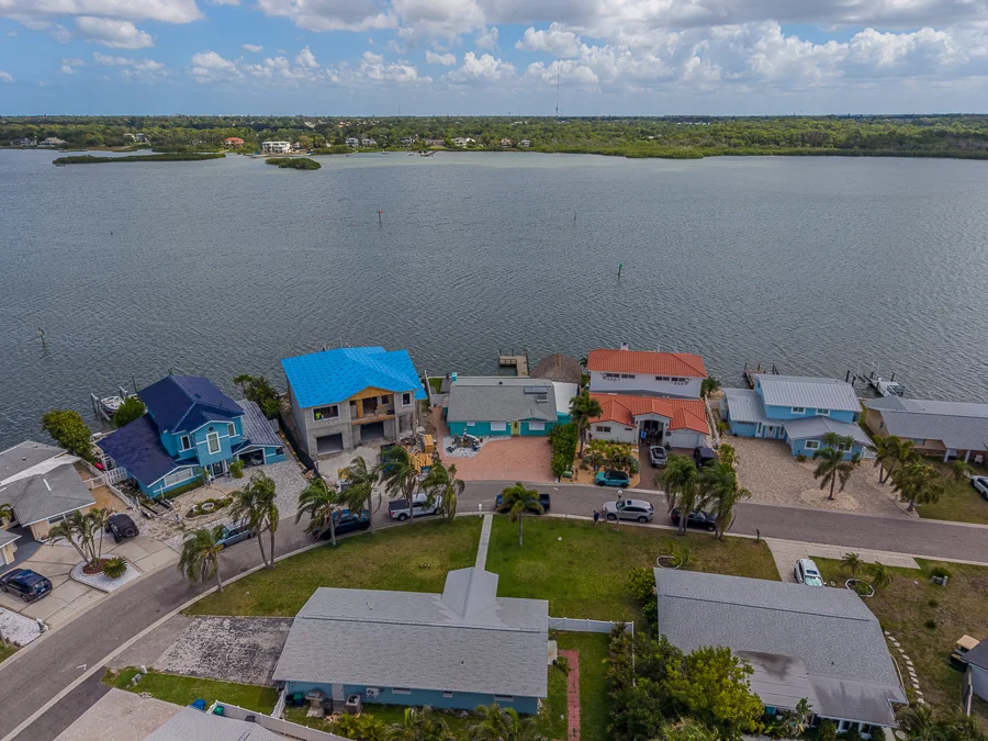 Real estate photography — 326 176th Avenue Circle, Redington Shores, Florida, 33708 | 4D Productions
