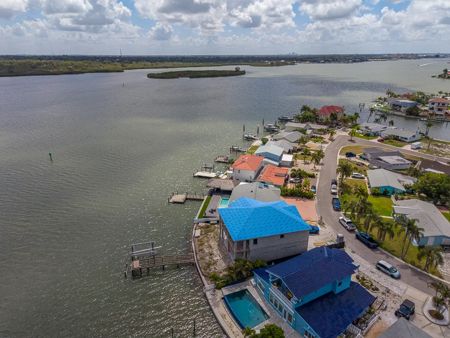 Real estate photography — 326 176th Avenue Circle, Redington Shores, Florida, 33708 | 4D Productions