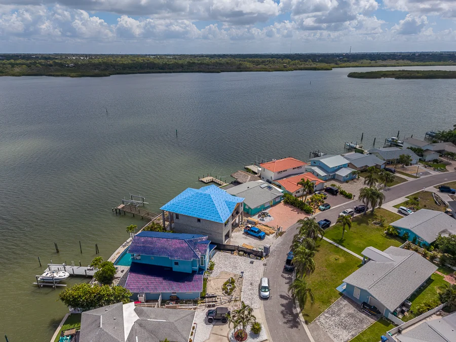 Real estate photography — 326 176th Avenue Circle, Redington Shores, Florida, 33708 | 4D Productions