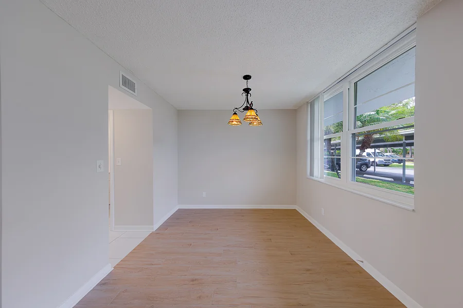 Real estate photography — 4715 BAY STREET NE UNIT 132 | 4D Productions