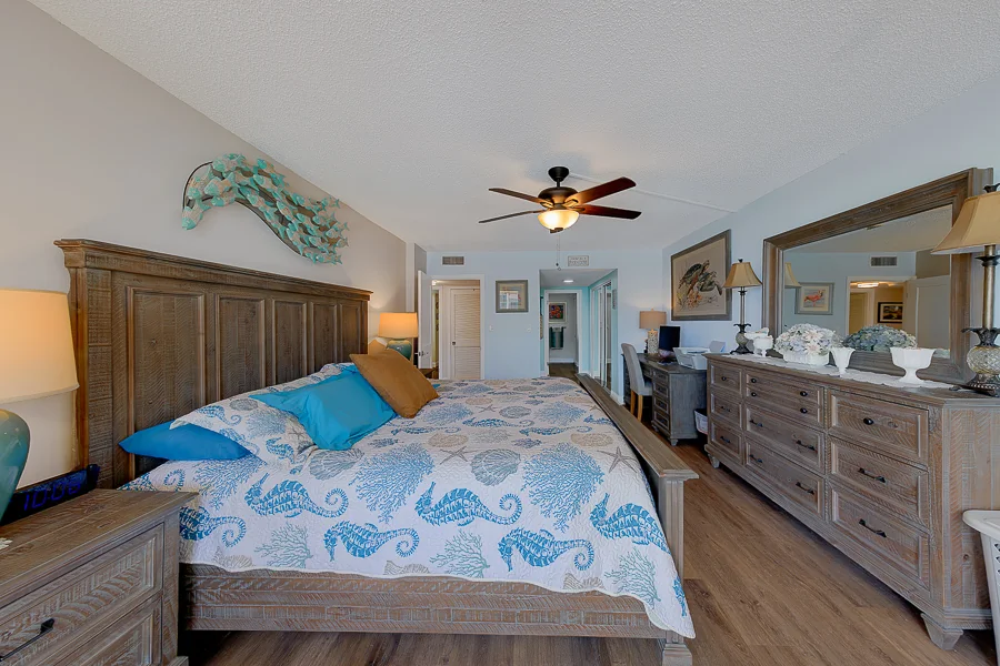 Real estate photography — 1460 Gulf Boulevard, Clearwater Beach, Florida, 33767 | 4D Productions