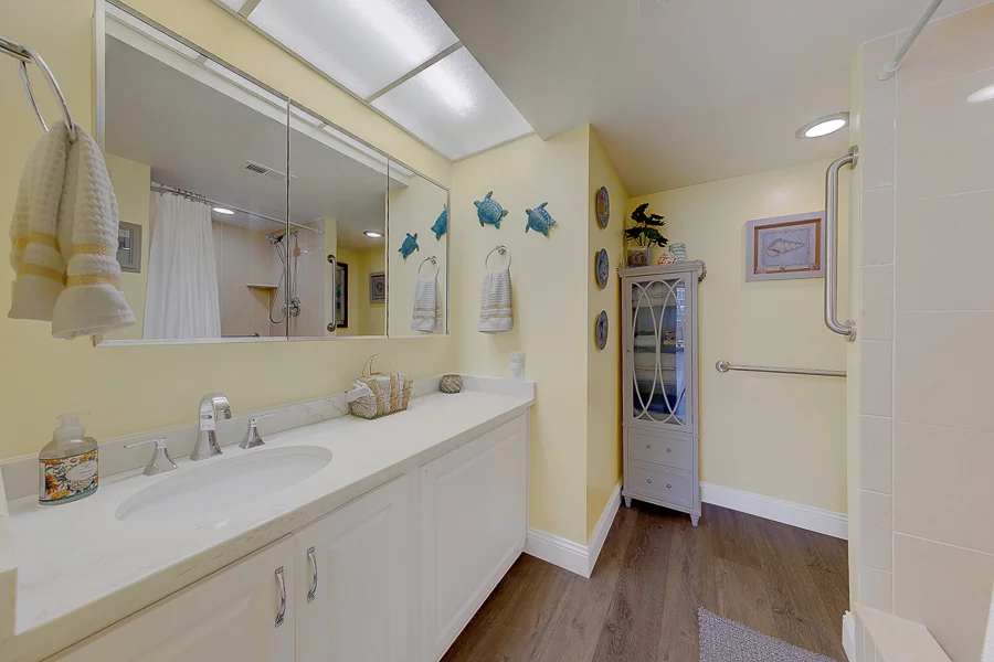 Real estate photography — 1460 Gulf Boulevard, Clearwater Beach, Florida, 33767 | 4D Productions