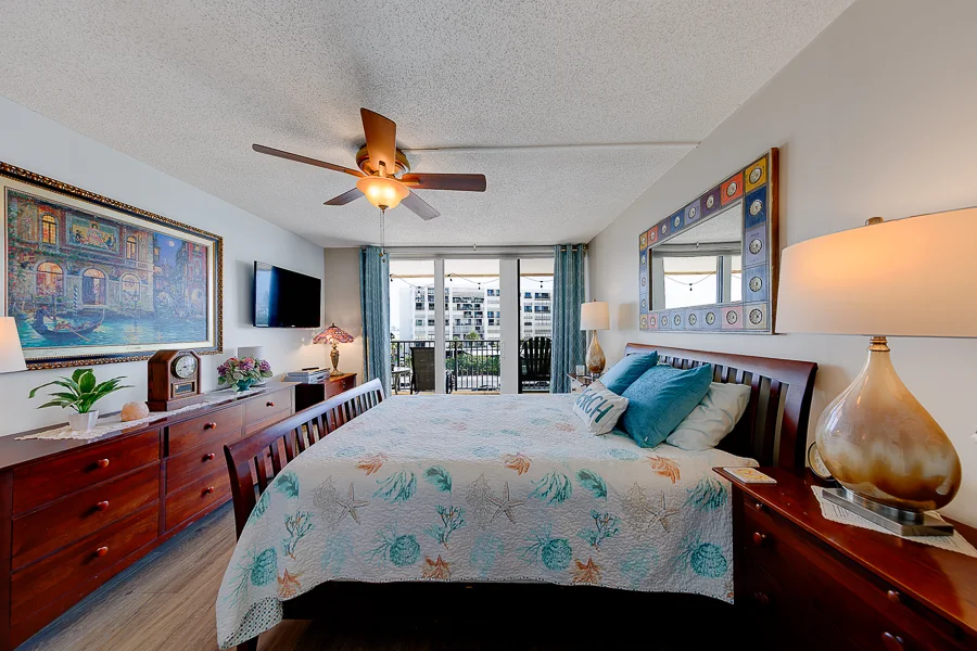Real estate photography — 1460 Gulf Boulevard, Clearwater Beach, Florida, 33767 | 4D Productions