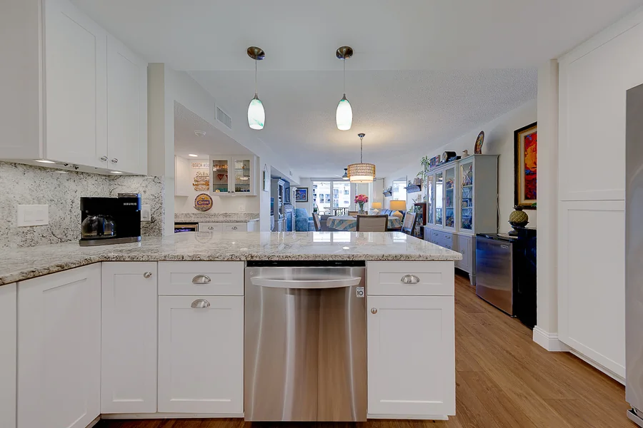 Real estate photography — 1460 Gulf Boulevard, Clearwater Beach, Florida, 33767 | 4D Productions