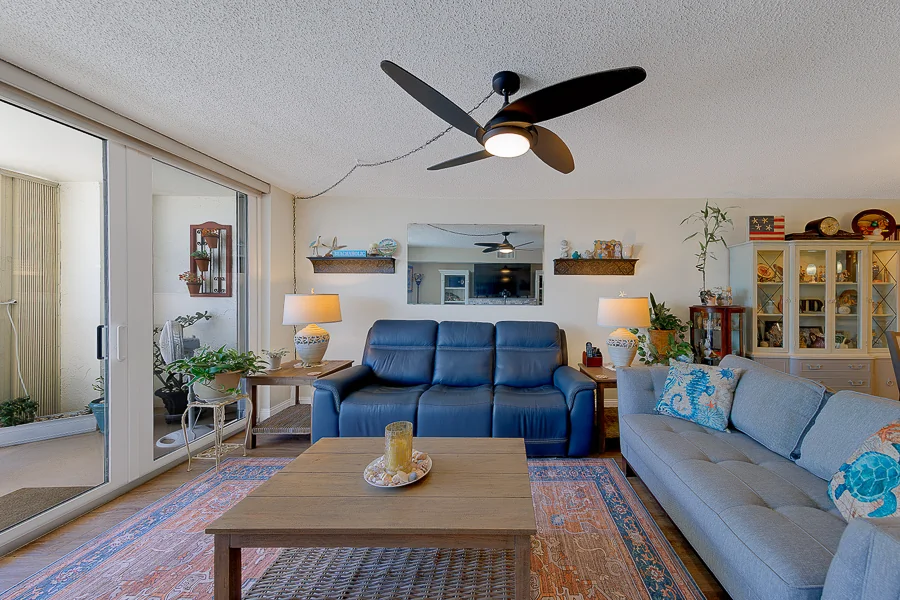 Real estate photography — 1460 Gulf Boulevard, Clearwater Beach, Florida, 33767 | 4D Productions