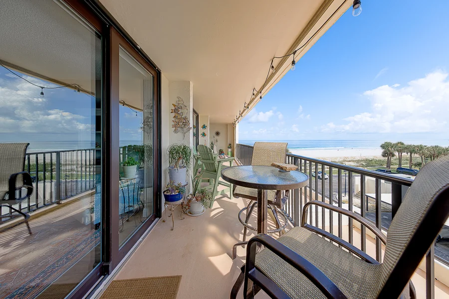 Real estate photography — 1460 Gulf Boulevard, Clearwater Beach, Florida, 33767 | 4D Productions