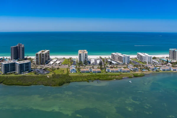Real estate photography — 1460 Gulf Boulevard, Clearwater Beach, Florida, 33767 | 4D Productions
