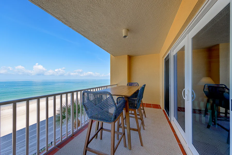 Real estate photography — 16550 Gulf Blvd #342 N. Redington Beach | 4D Productions