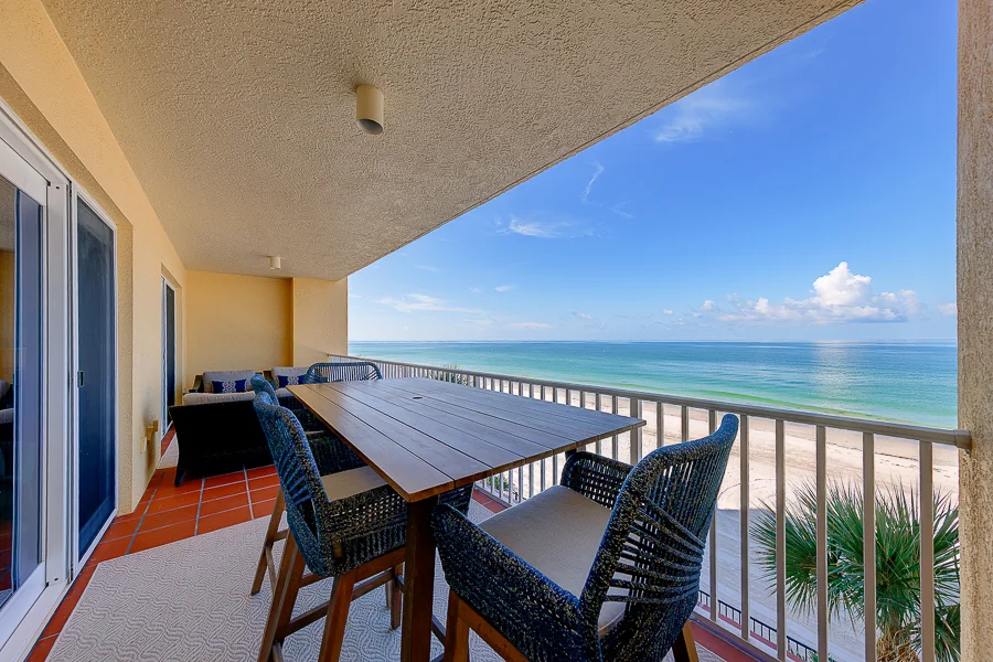 Real estate photography — 16550 Gulf Blvd #342 N. Redington Beach | 4D Productions