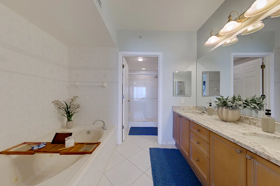 Real estate photography — 16550 Gulf Blvd #342 N. Redington Beach | 4D Productions