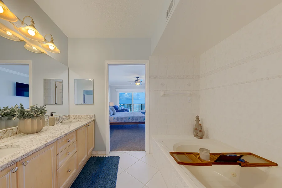 Real estate photography — 16550 Gulf Blvd #342 N. Redington Beach | 4D Productions