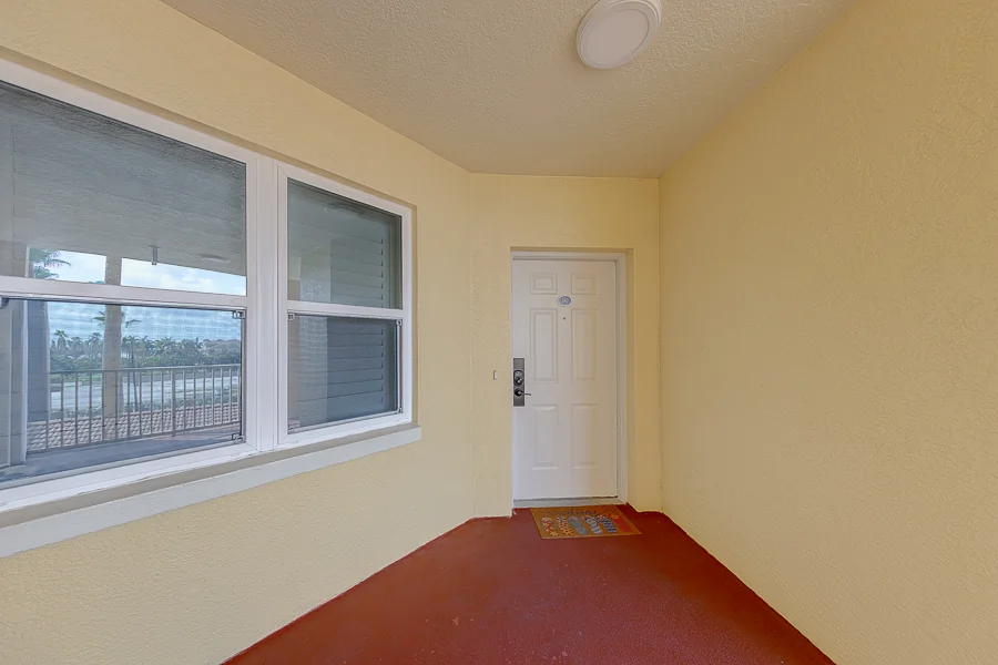 Real estate photography — 16550 Gulf Blvd #342 N. Redington Beach | 4D Productions