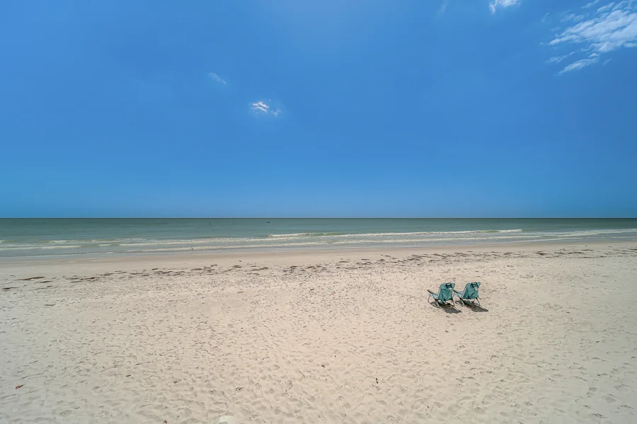 Real estate photography — 16550 Gulf Blvd #342 N. Redington Beach | 4D Productions