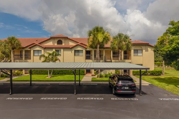 Real estate photography — 1801 East Lake Road, Palm Harbor, Florida, 34685 | 4D Productions