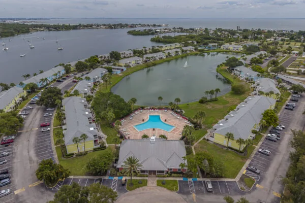 Real estate photography — 222 Pompano Drive Southeast, St. Petersburg, Florida, 33705 | 4D Productions
