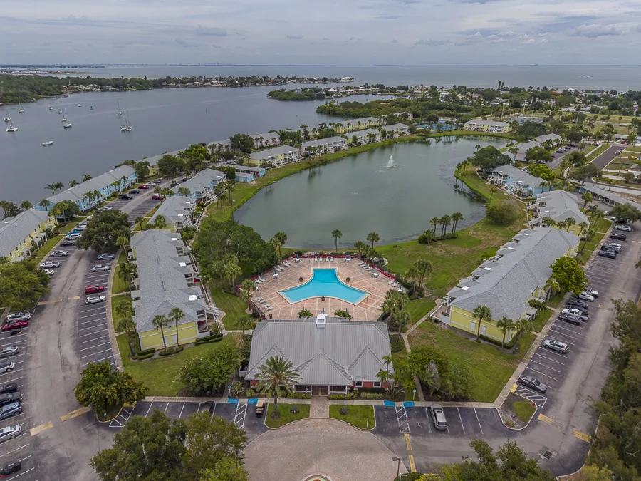 Real estate photography — 222 Pompano Drive Southeast, St. Petersburg, Florida, 33705 | 4D Productions