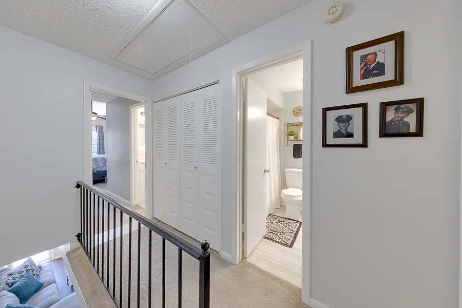 Real estate photography — 3315 West Wyoming Circle, Tampa, Florida, 33611 | 4D Productions