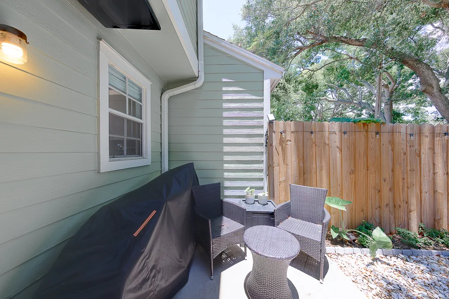 Real estate photography — 3315 West Wyoming Circle, Tampa, Florida, 33611 | 4D Productions