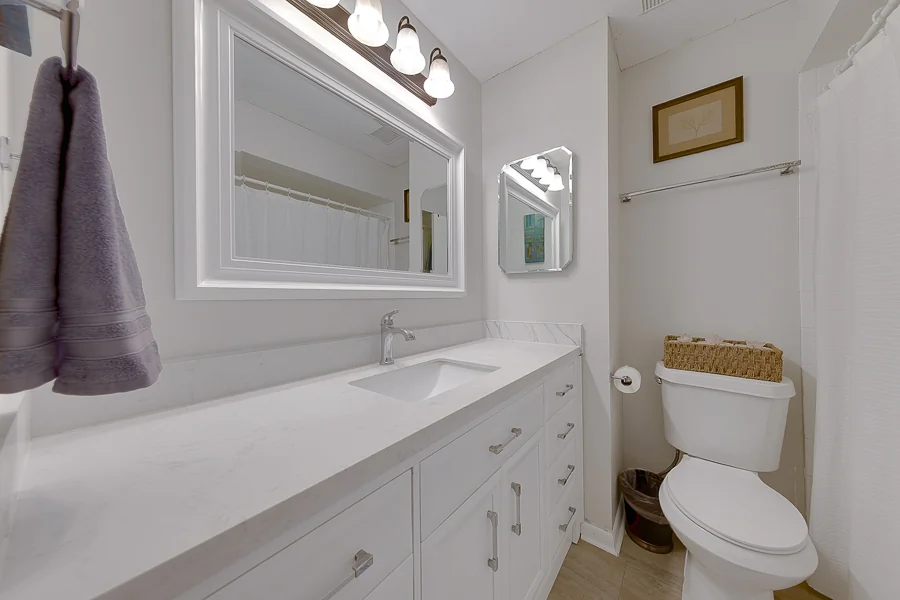 Real estate photography — 3315 West Wyoming Circle, Tampa, Florida, 33611 | 4D Productions