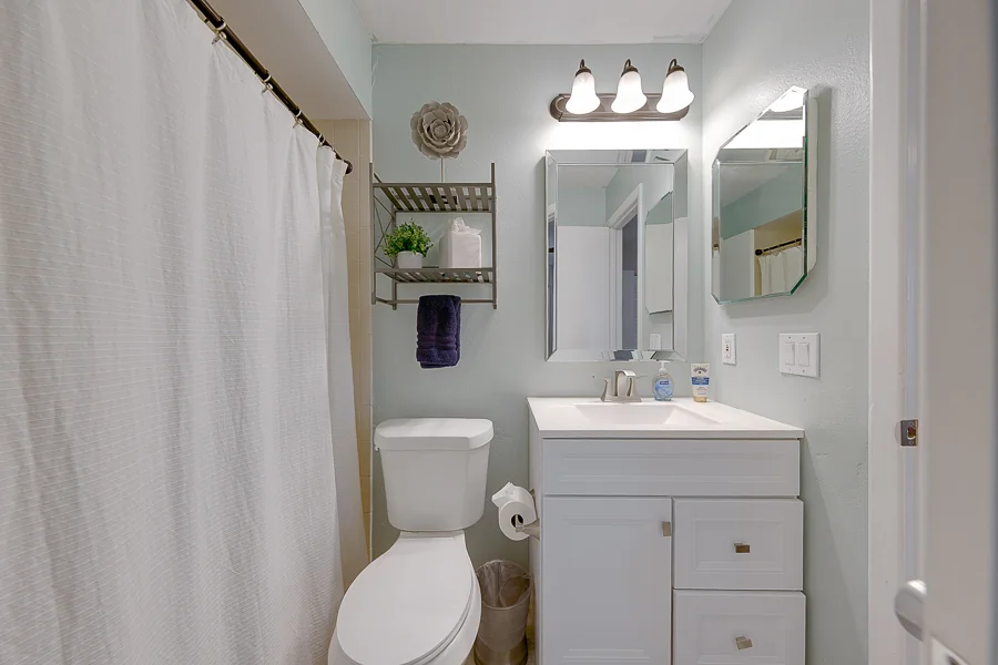 Real estate photography — 3315 West Wyoming Circle, Tampa, Florida, 33611 | 4D Productions