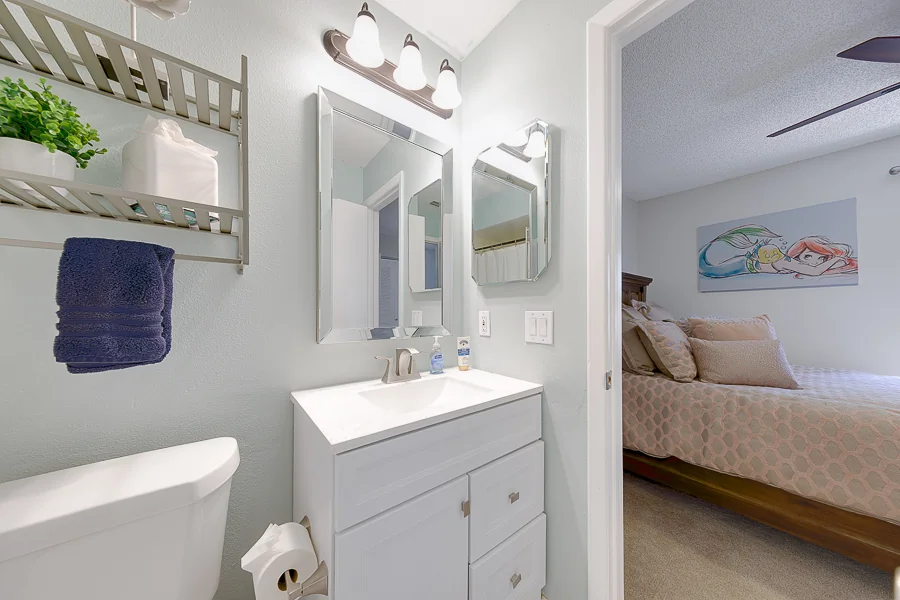 Real estate photography — 3315 West Wyoming Circle, Tampa, Florida, 33611 | 4D Productions