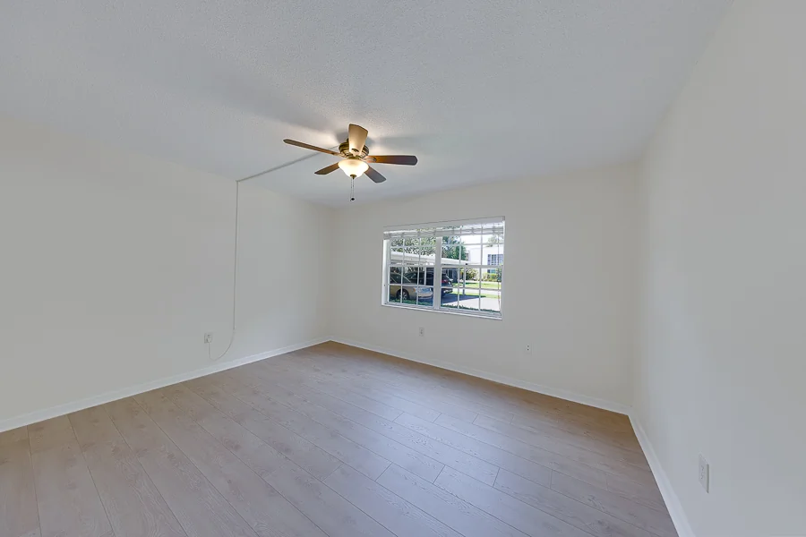 Real estate photography — 68 Country Club Drive, Largo, Florida, 33771 | 4D Productions