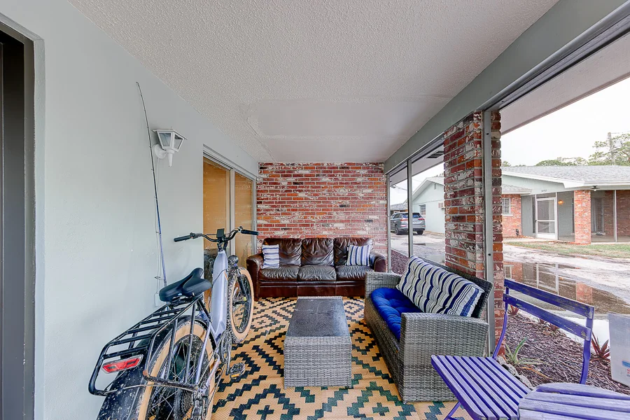 Real estate photography — 153 New York Avenue, Dunedin, Florida, 34698 | 4D Productions