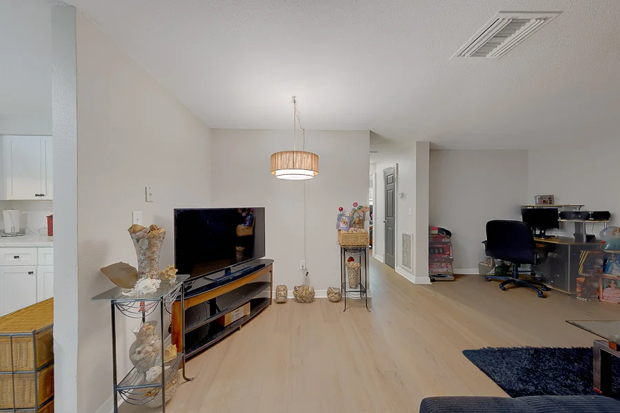 Real estate photography — 153 New York Avenue, Dunedin, Florida, 34698 | 4D Productions