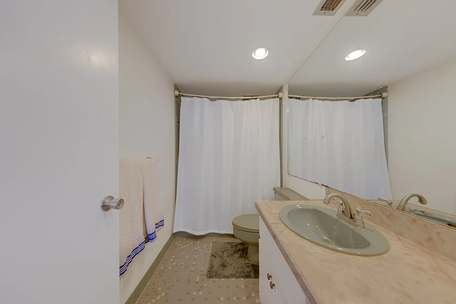 Real estate photography — 17920 Gulf Boulevard, Redington Shores, Florida, 33708 | 4D Productions