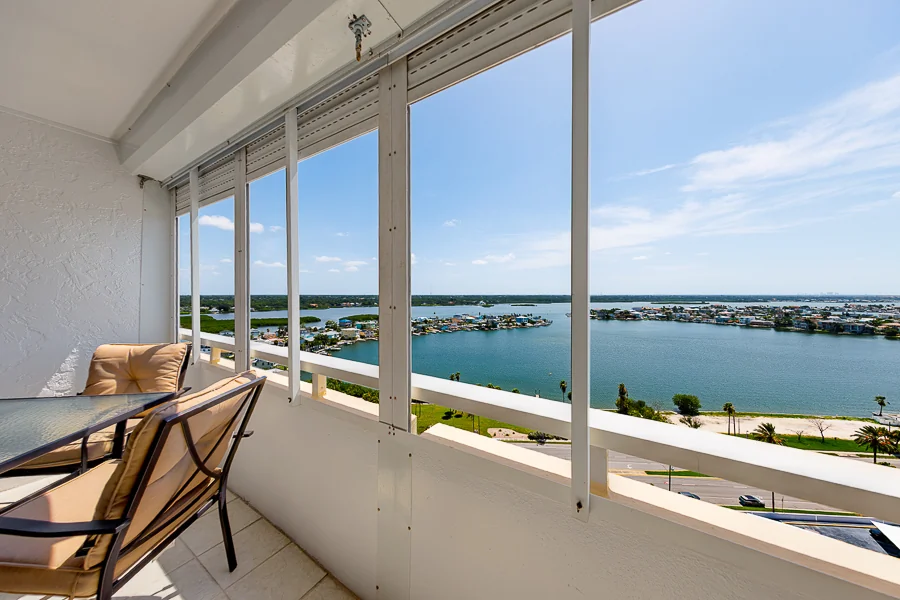 Real estate photography — 17920 Gulf Boulevard, Redington Shores, Florida, 33708 | 4D Productions