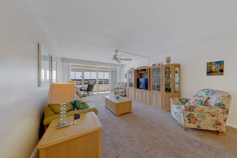 Real estate photography — 17920 Gulf Boulevard, Redington Shores, Florida, 33708 | 4D Productions