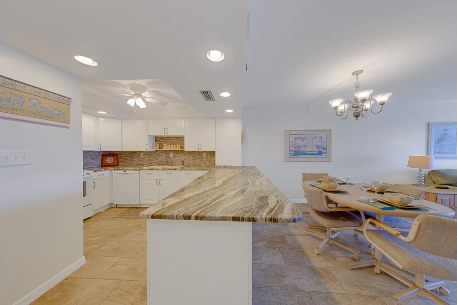 Real estate photography — 17920 Gulf Boulevard, Redington Shores, Florida, 33708 | 4D Productions