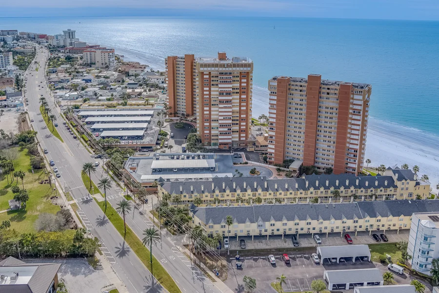 Real estate photography — 17920 Gulf Boulevard, Redington Shores, Florida, 33708 | 4D Productions